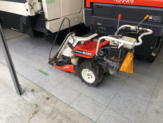 【整備待ち】クボタ バインダー RJ35 機体寸法:1,540×665×980 刈取り段数1条 燃料:ガソリン