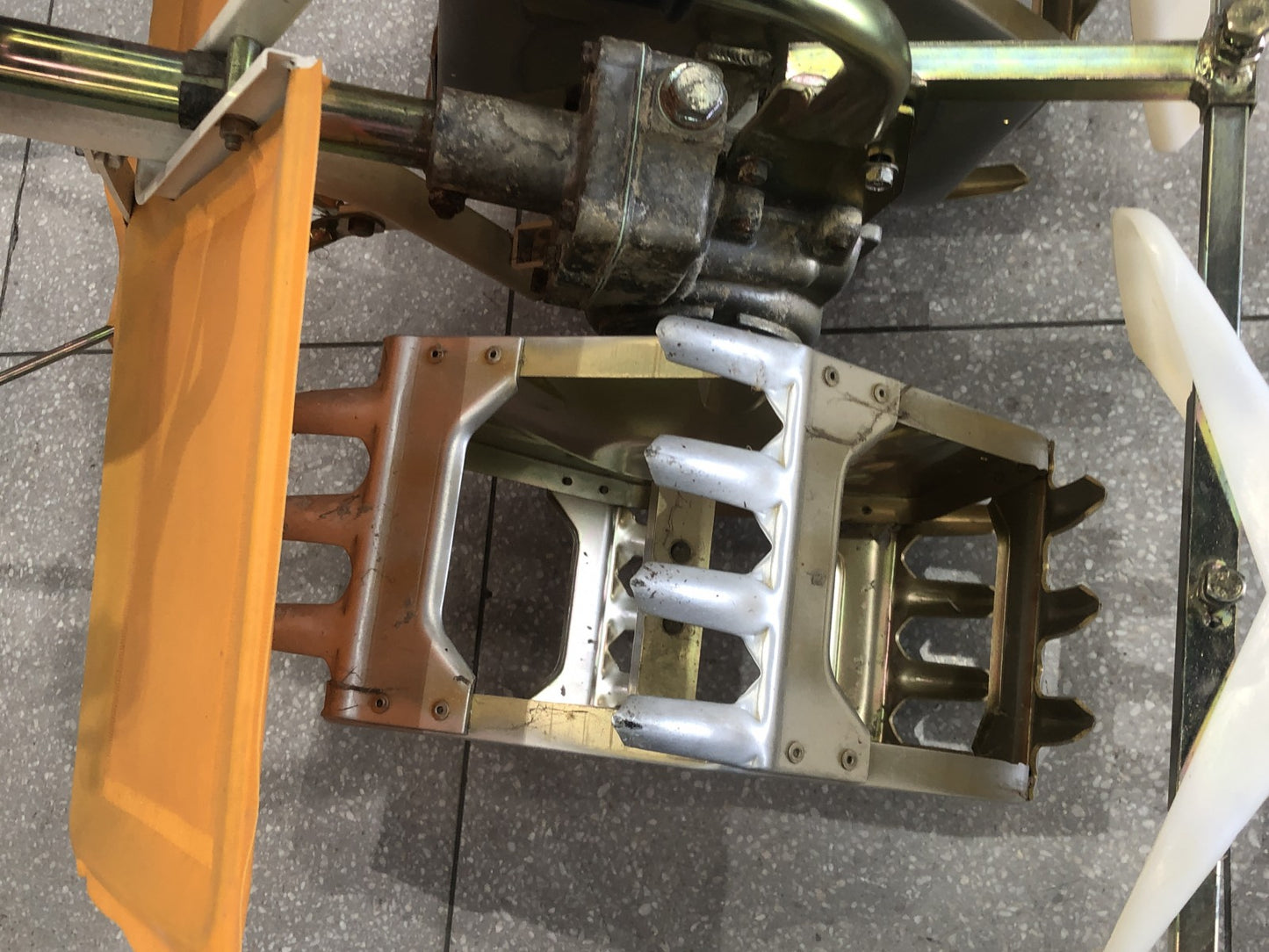 【整備待ち】共立 水田除草機 PC3000