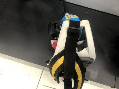 【整備待ち】新ダイワ 刈払機 RK3026 寸法（長さ×幅×高さ）（mm）:2,903×300×362 本体乾燥質量(kg)7.7 排気量（cm3）:25.4