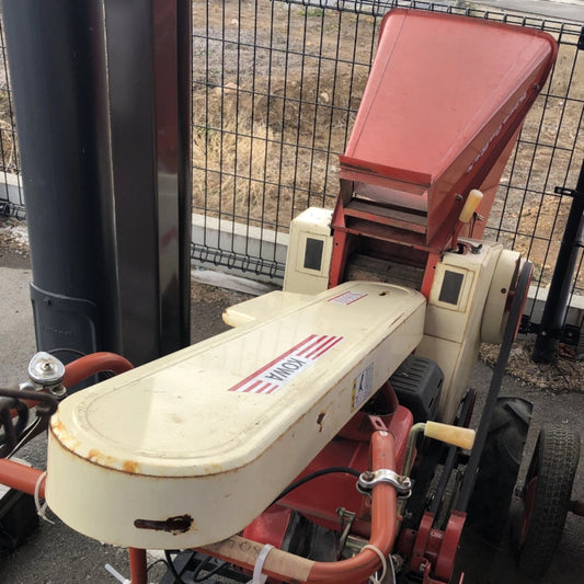 コーワ 自走カッター S1610 長さ×幅×高さ:1800ｍｍ×700ｍｍ×1000ｍｍ 出力5.5PS 使用燃料 :ガソリン