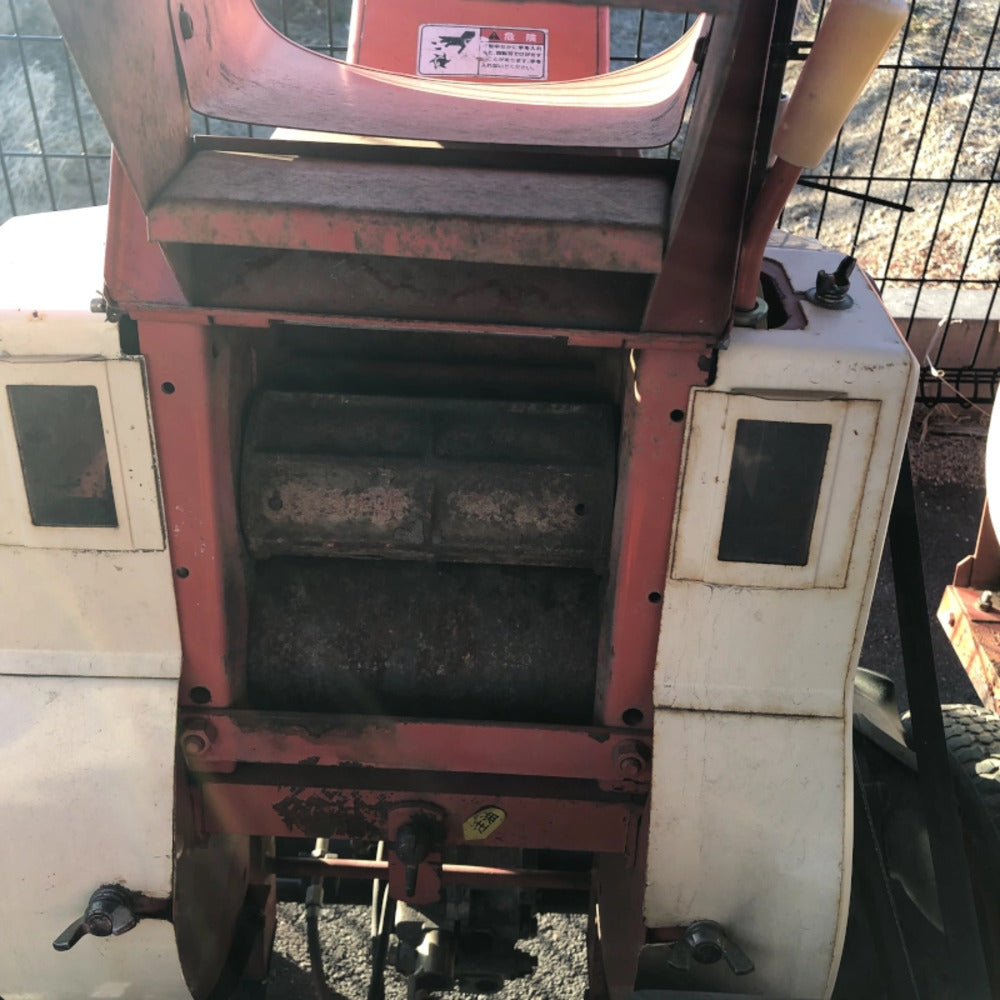 コーワ 自走カッター S1610 長さ×幅×高さ:1800ｍｍ×700ｍｍ×1000ｍｍ 出力5.5PS 使用燃料 :ガソリン