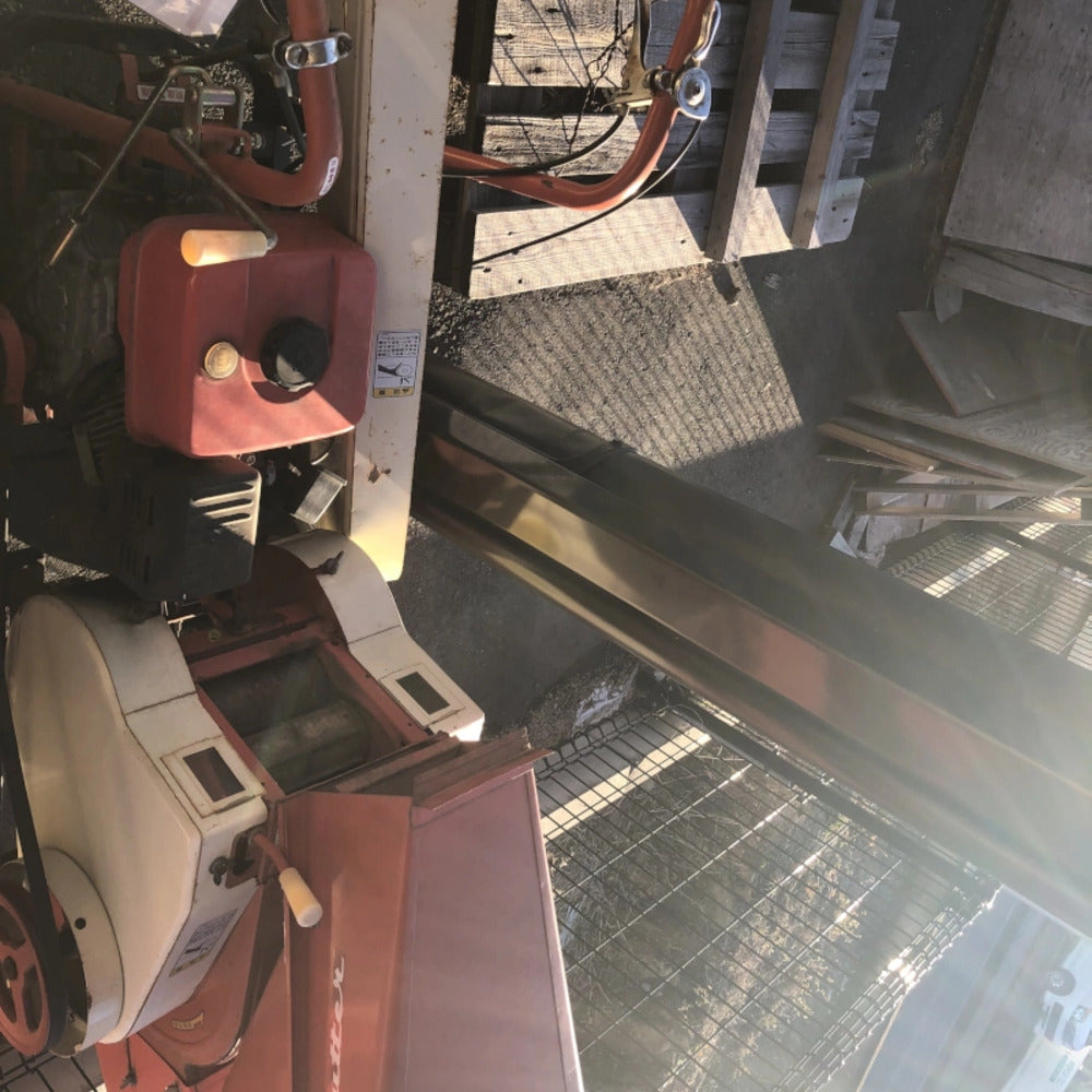 コーワ 自走カッター S1610 長さ×幅×高さ:1800ｍｍ×700ｍｍ×1000ｍｍ 出力5.5PS 使用燃料 :ガソリン