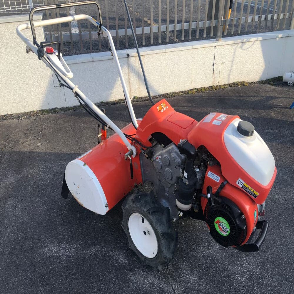 クボタ 管理機 TR600 機体寸法:1430ｍｍ×620ｍｍ×1050ｍｍ 燃料/タンク容量自動車用無鉛ガソリン/2.0L 変速段数:前進2・後進1