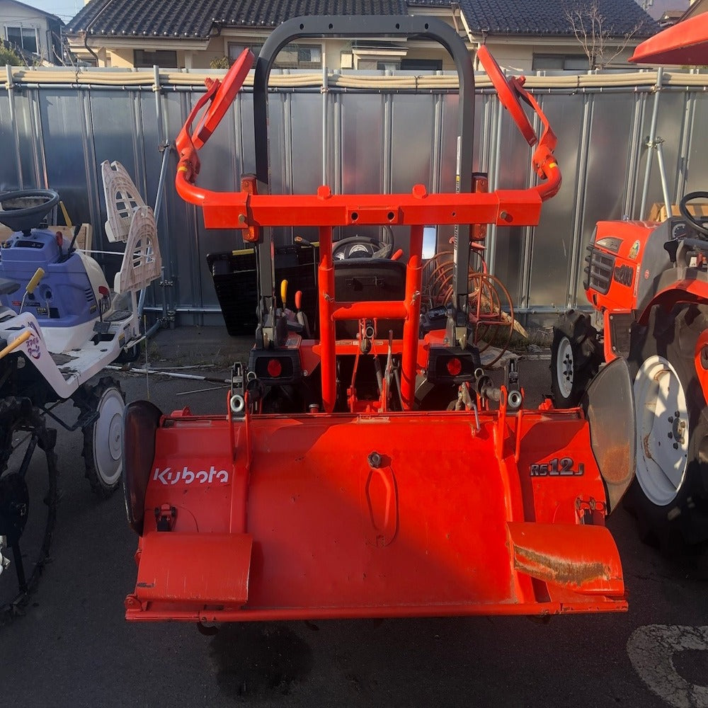 【地域限定自宅配送】クボタ トラクター JB14 機体寸法:2020×960×1810(mm) 出力10.7ps 使用燃料/容量:ディーゼル軽油/14L