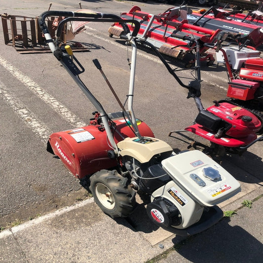 ロビン 管理機 RC560 機体寸法:1300×560×1060(mm) 出力5.0ps 使用燃料:無鉛ガソリン