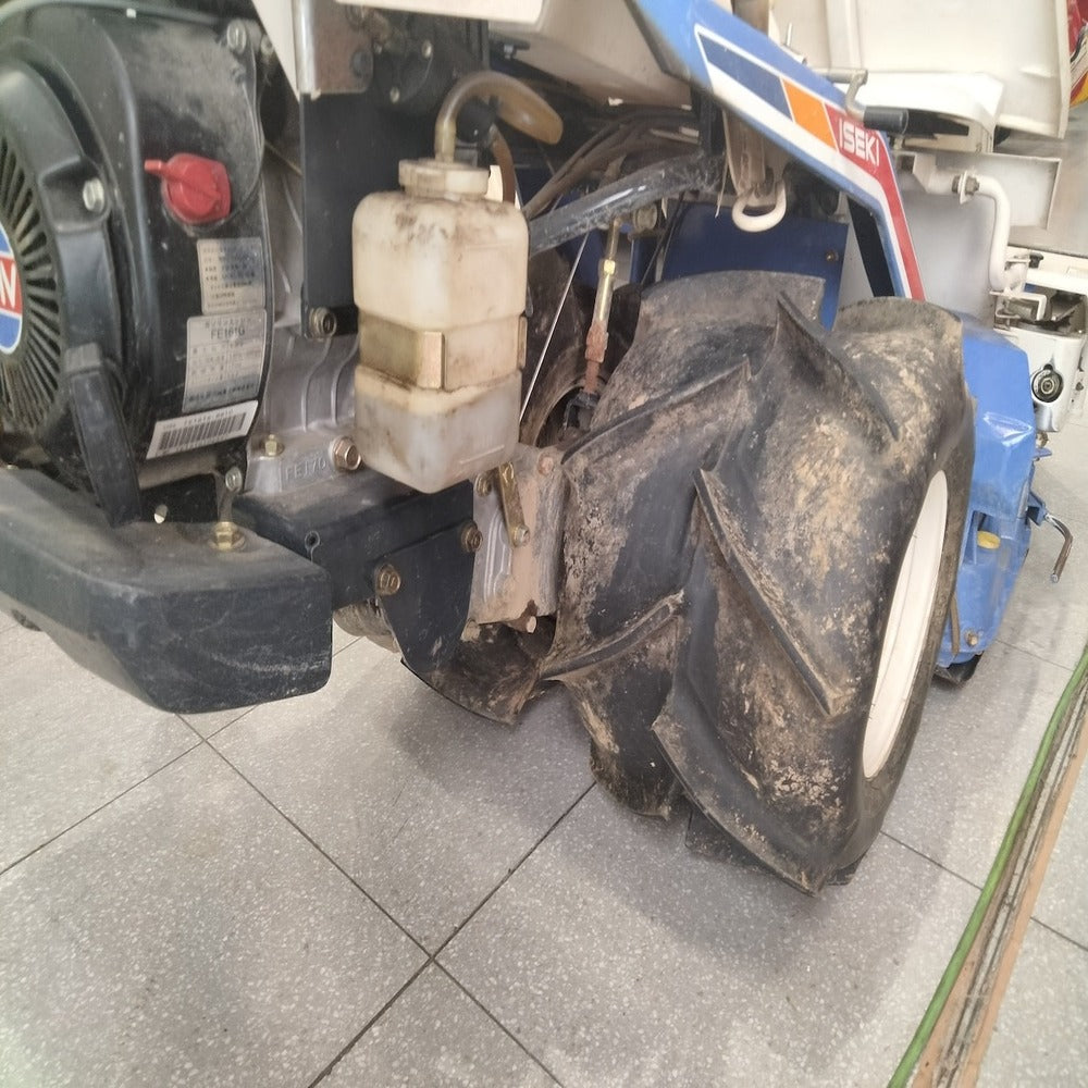 イセキ 中古バインダー RE50-DH : 寸法(長×幅×高)概算 1795 x 780 x 980mm 燃料:ガソリン