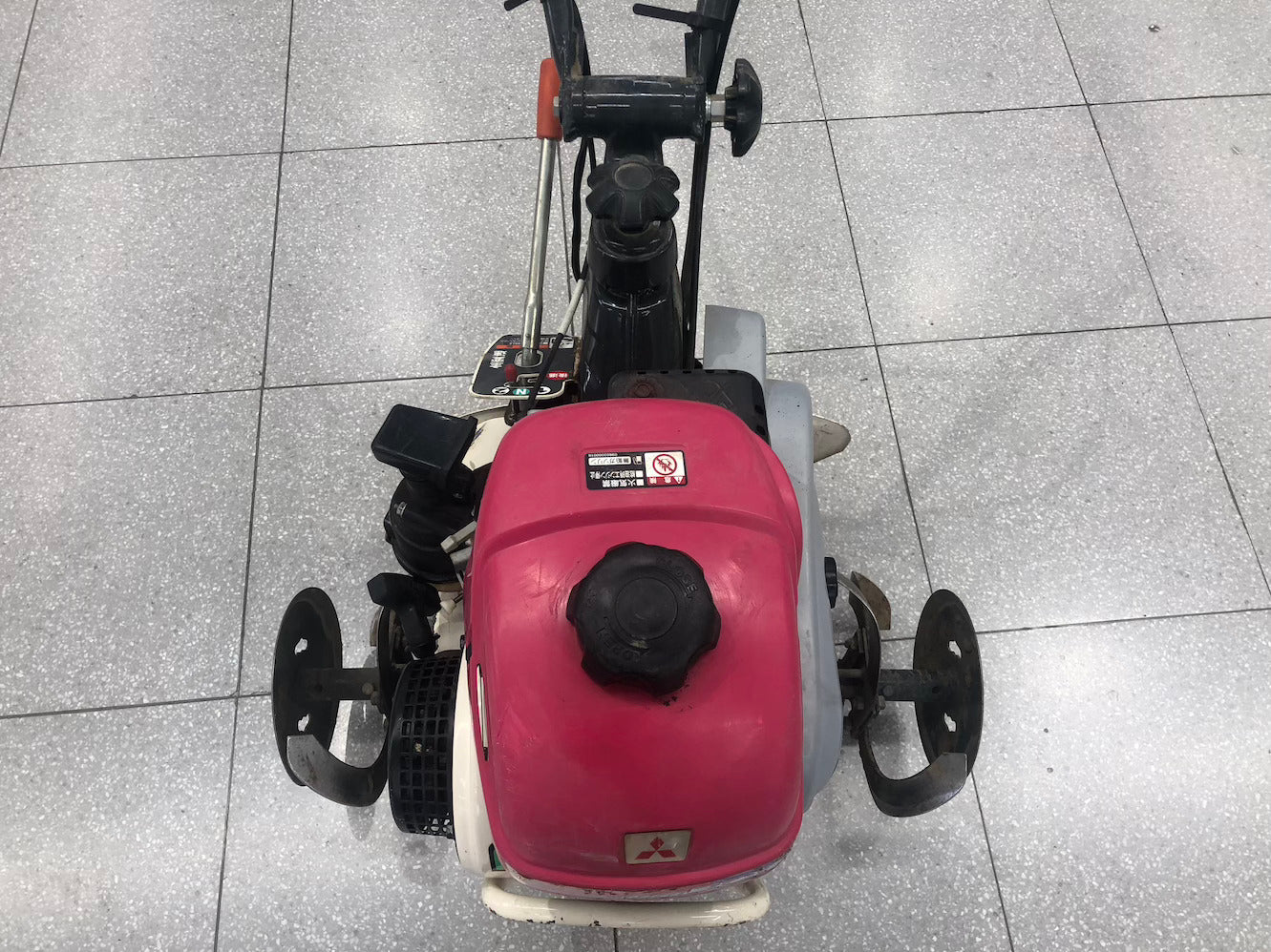 【整備待ち】三菱農機 管理機 MM308 長さ×幅×高さ:1110mm×640mm×1065mm 作業幅320・600mm 使用燃料 /タンク容量:ガソリン/1.2L