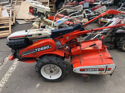 【ジャンク品】クボタ 耕耘機 TD620 動作保証なし