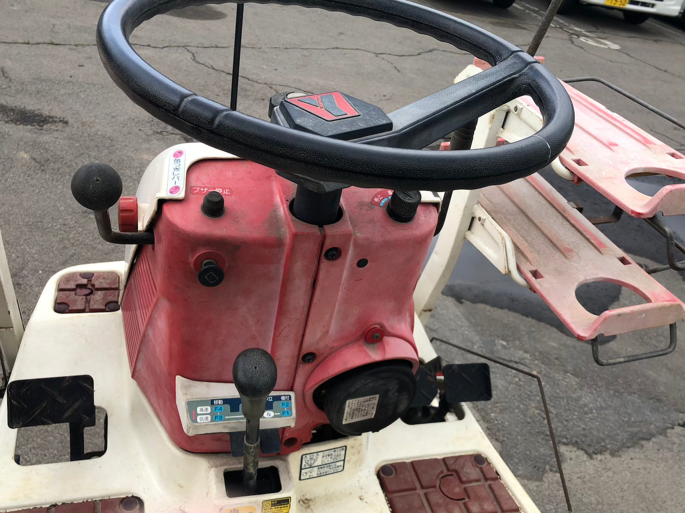 【ジャンク品】ヤンマー 乗用田植機 PE4 動作保証なし 返品不可