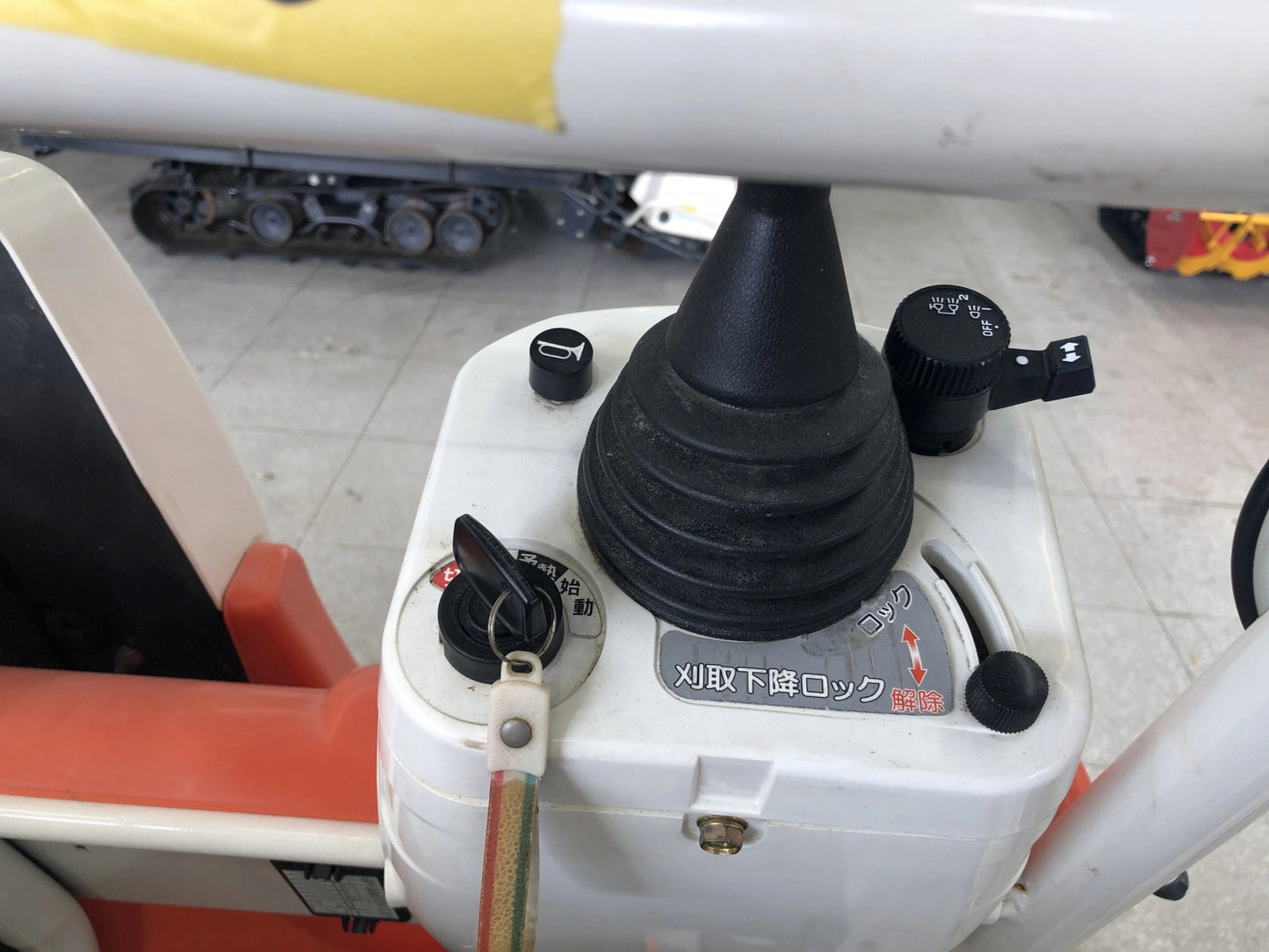 【整備待ち】クボタ コンバイン ER213 : :