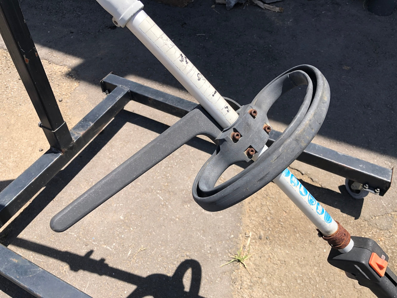 【ジャンク品】 除草機 メーカー不明 動作保証なし 返品不可