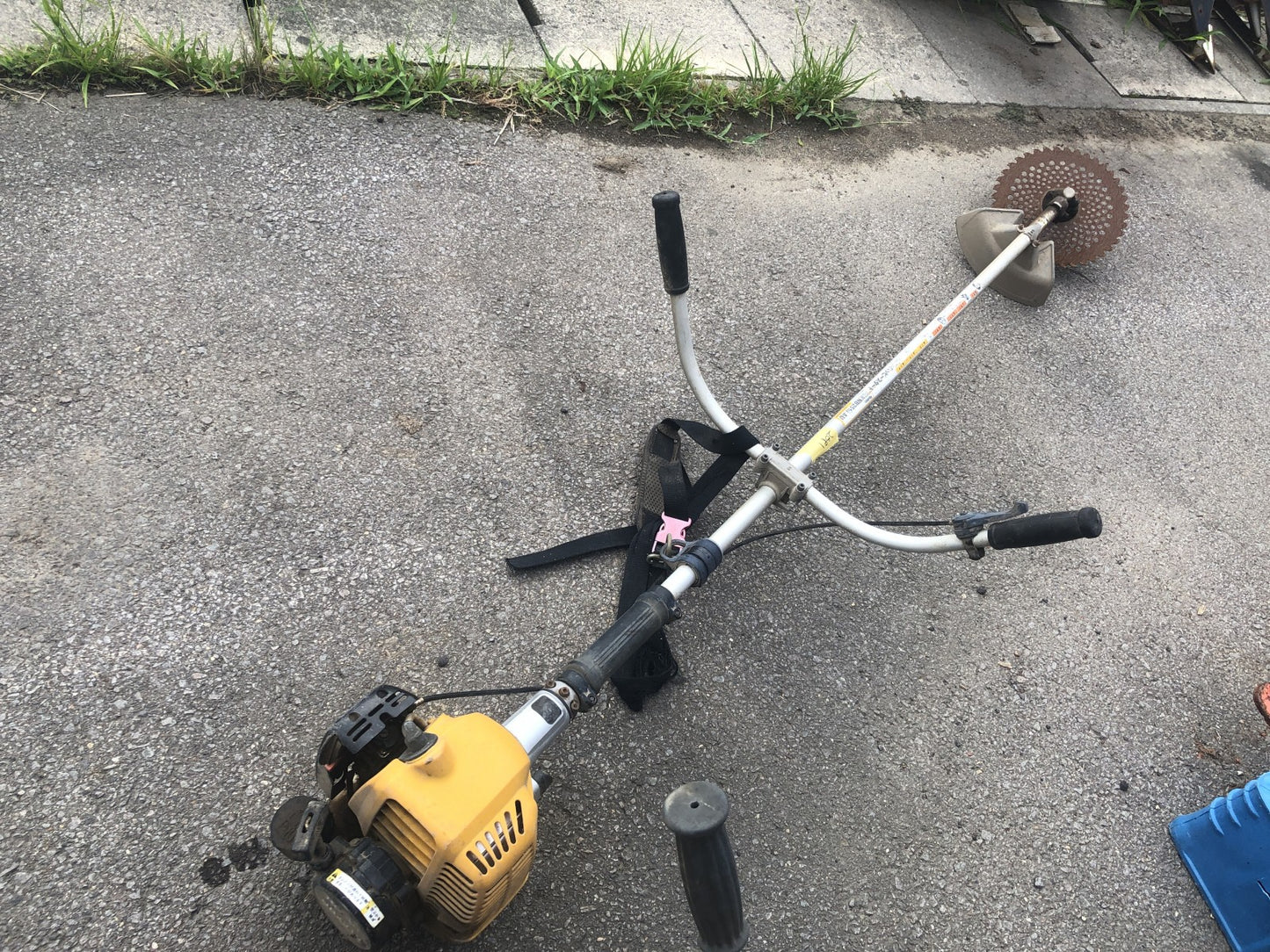 【ジャンク品】ロビン 刈払機 NB2510 動作保証なし 返品不可