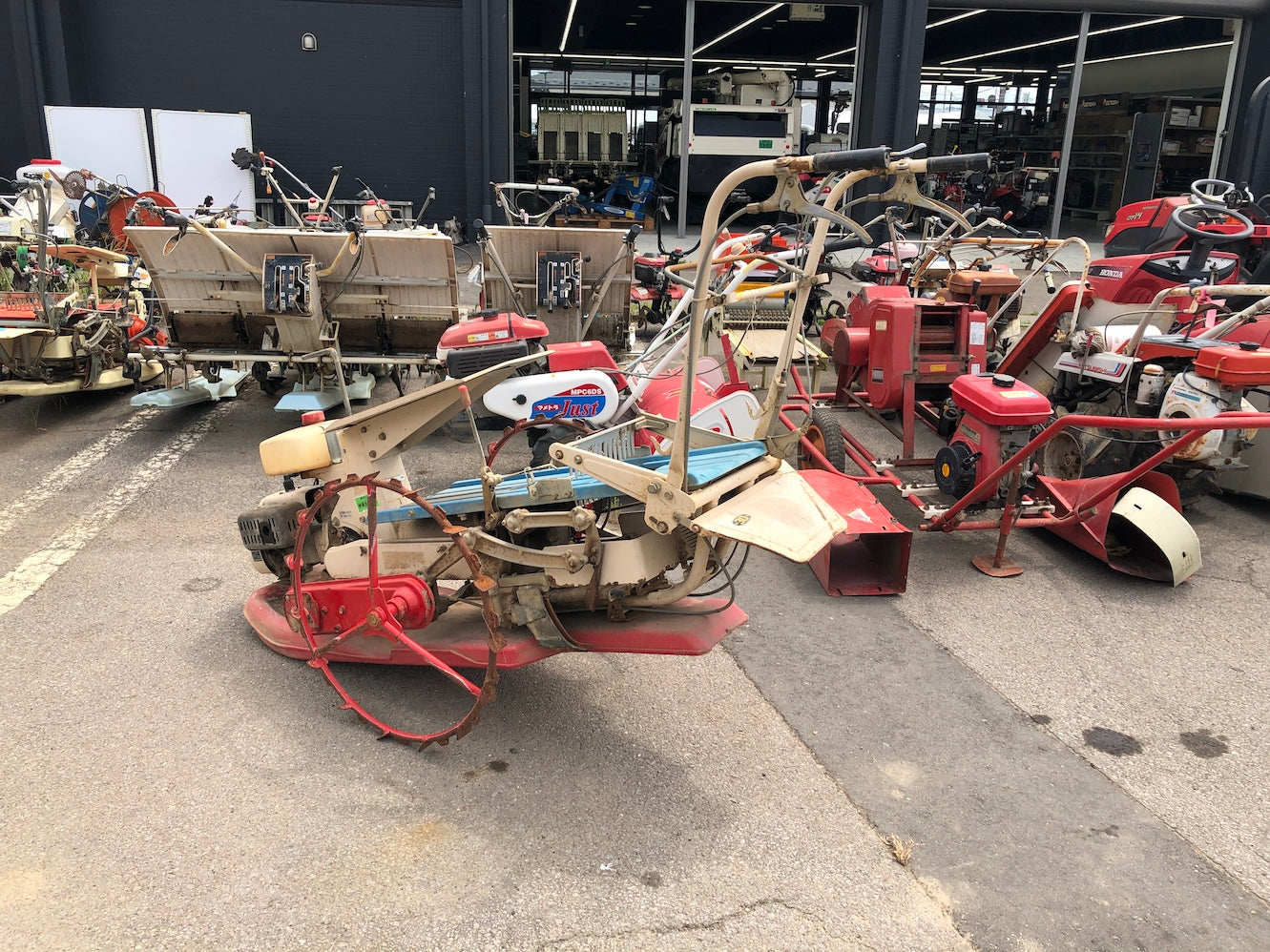 【ジャンク品】みのる 歩行田植機 LT-2F2 動作保証なし 返品不可