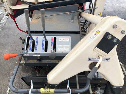 【整備待ち】三菱農機 ハーベスター MH76K 機体寸法:長2,085×幅1,200×高さ1,280 mm（格納時） 機体重量約326 kg エンジン:空冷4サイクルOHVガソリンエンジン
