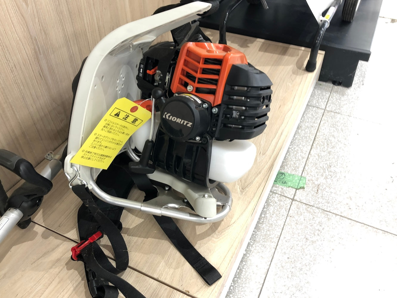 【販売中】共立 刈払機 RME2630 寸法（長さ×幅×高さ）（mm）:2710×300×360 本体乾燥質量(kg)7.5 排気量（cm3）:25.4