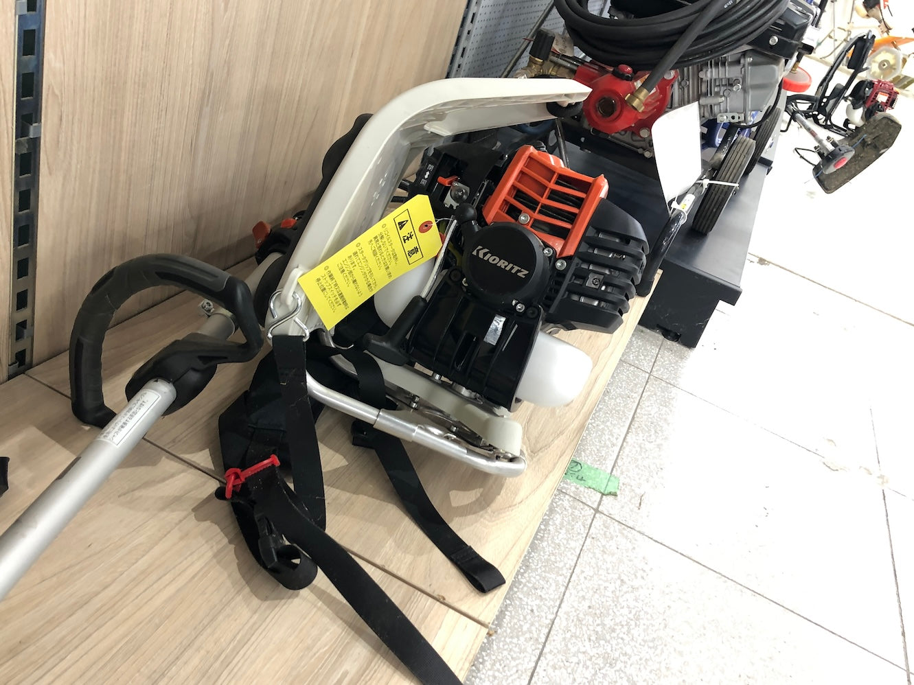 【販売中】共立 刈払機 RME2630 寸法（長さ×幅×高さ）（mm）:2710×300×360 本体乾燥質量(kg)7.5 排気量（cm3）:25.4