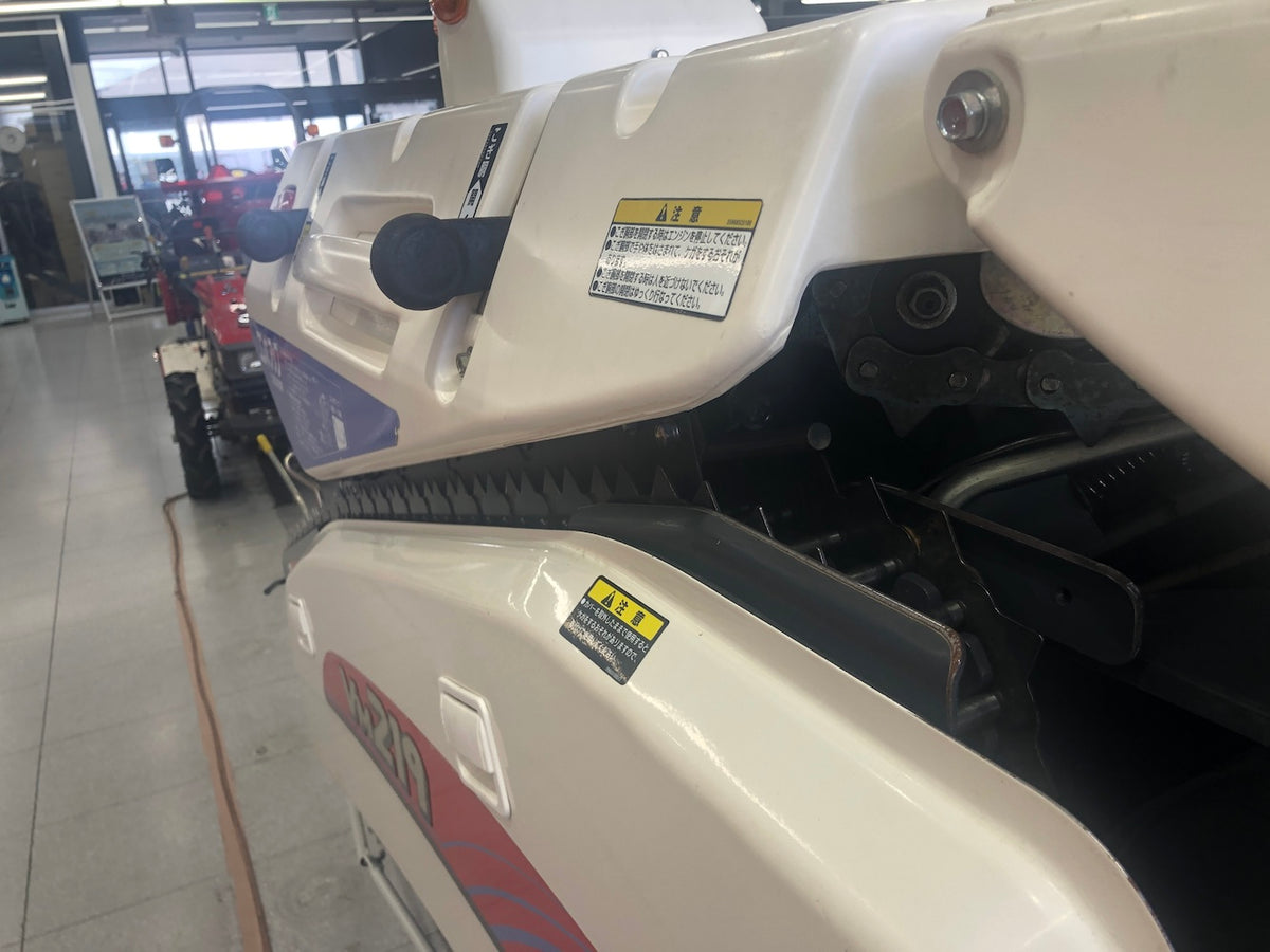 【販売中】三菱農機 コンバイン VM219G 機体寸法（mm）:3180×1680×1980 馬力19 エンジン:ディーゼル