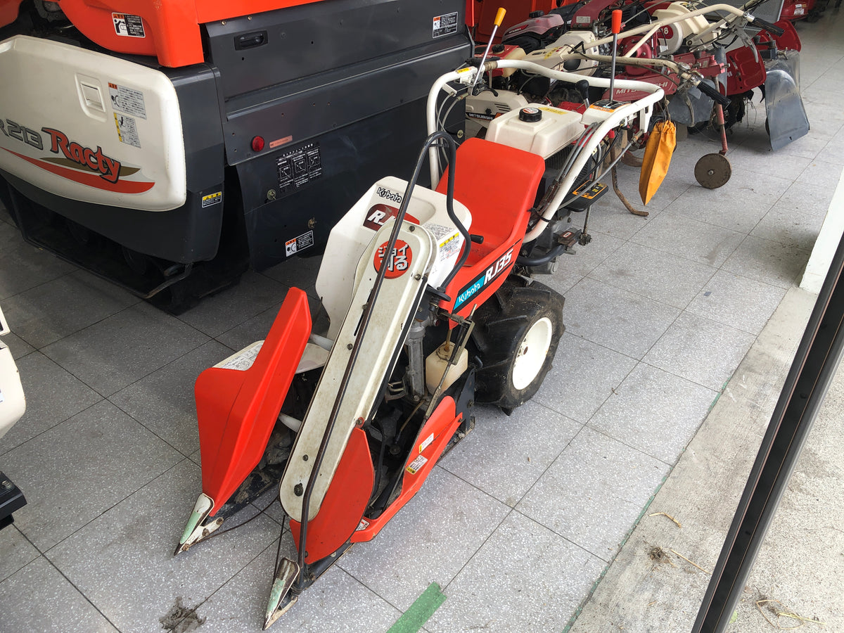 【整備待ち】クボタ バインダー RJ35 機体寸法:1,540×665×980 刈取り段数1条 燃料:ガソリン