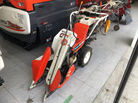 【整備待ち】クボタ バインダー RJ35 機体寸法:1,540×665×980 刈取り段数1条 燃料:ガソリン